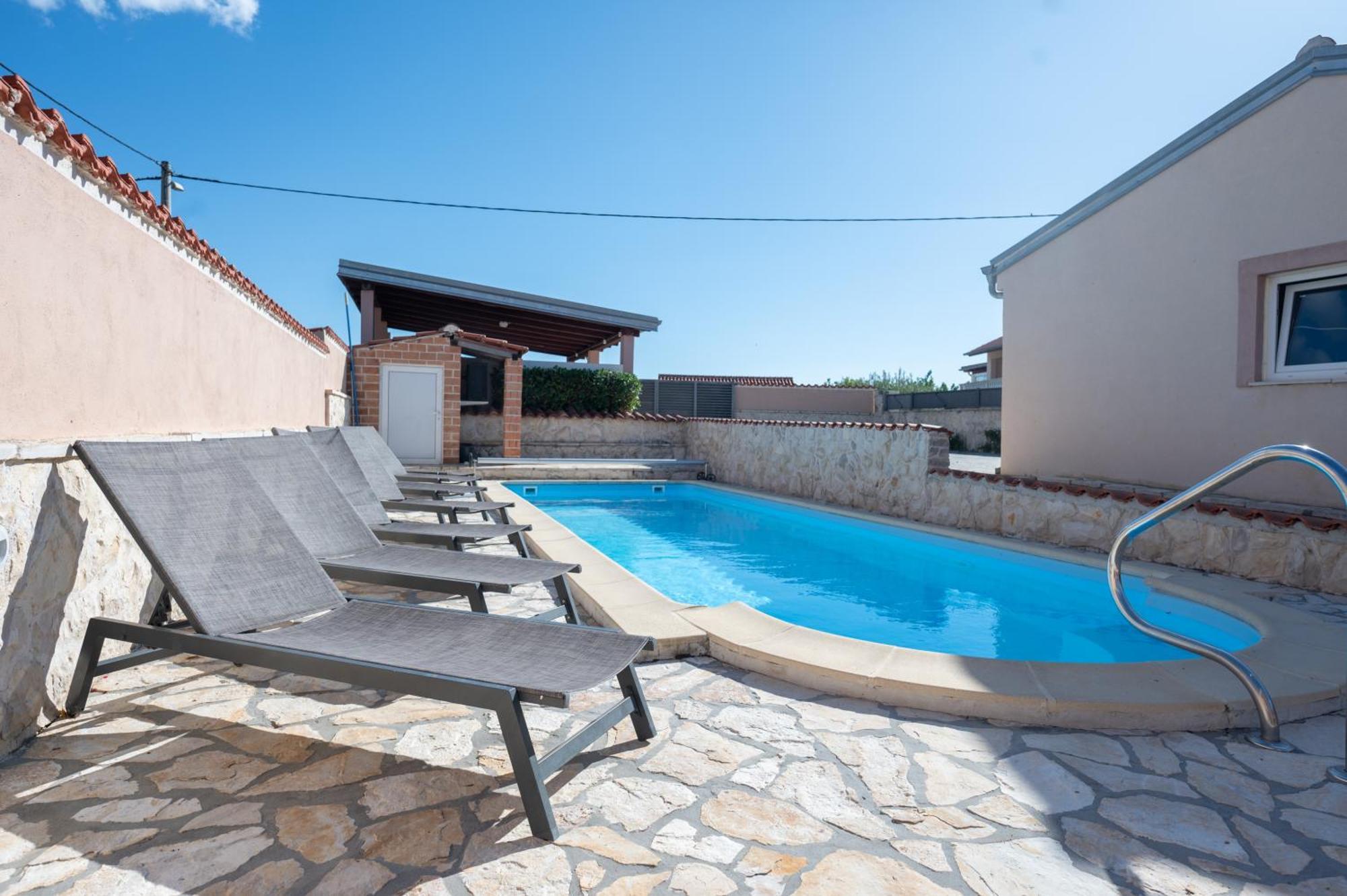 Holiday Home Luka Pridraga Exterior photo